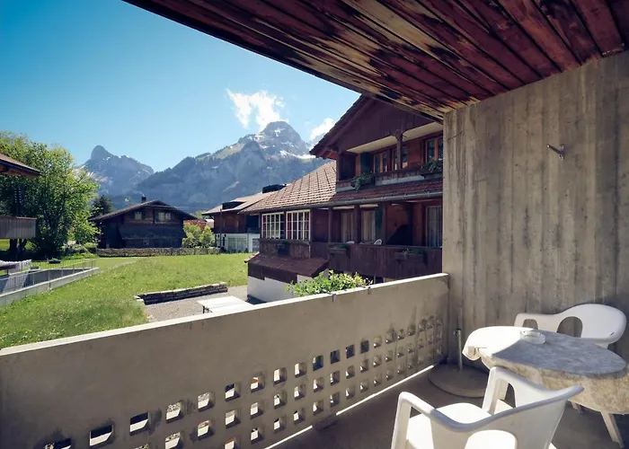Alpina Hotel 2*