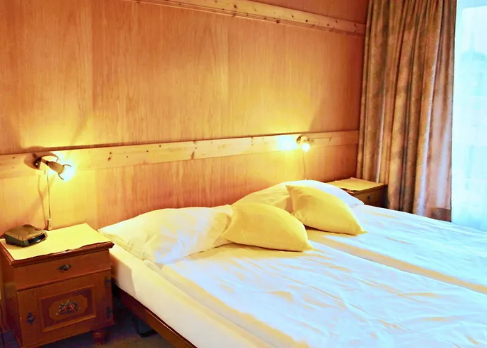 Alpina Hotel 2*